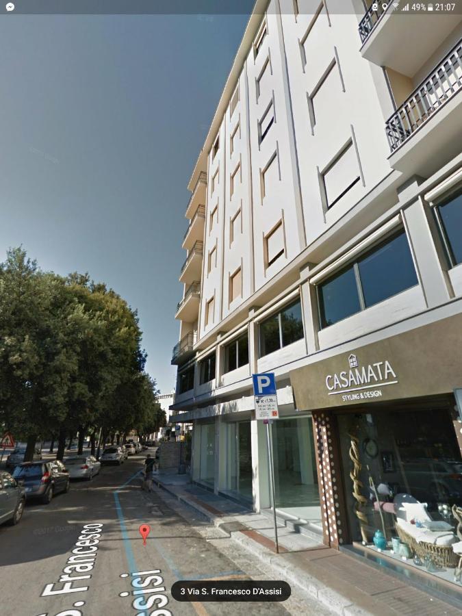 Ultimo Piano B&B Lecce Bagian luar foto
