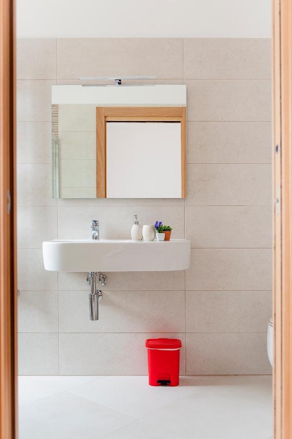 Ultimo Piano B&B Lecce Bagian luar foto