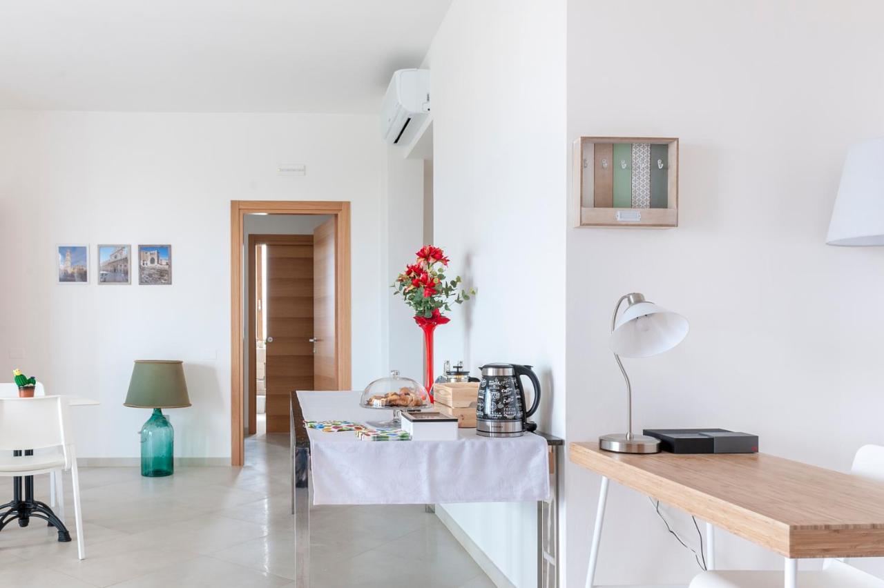 Ultimo Piano B&B Lecce Bagian luar foto