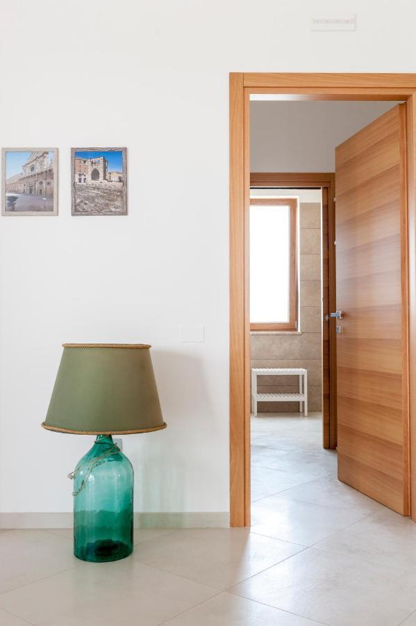 Ultimo Piano B&B Lecce Bagian luar foto