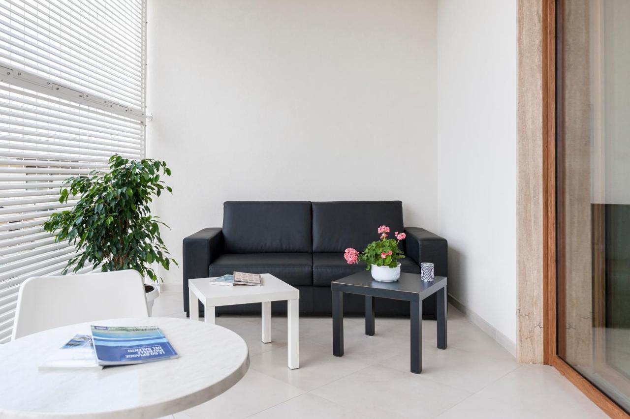 Ultimo Piano B&B Lecce Bagian luar foto