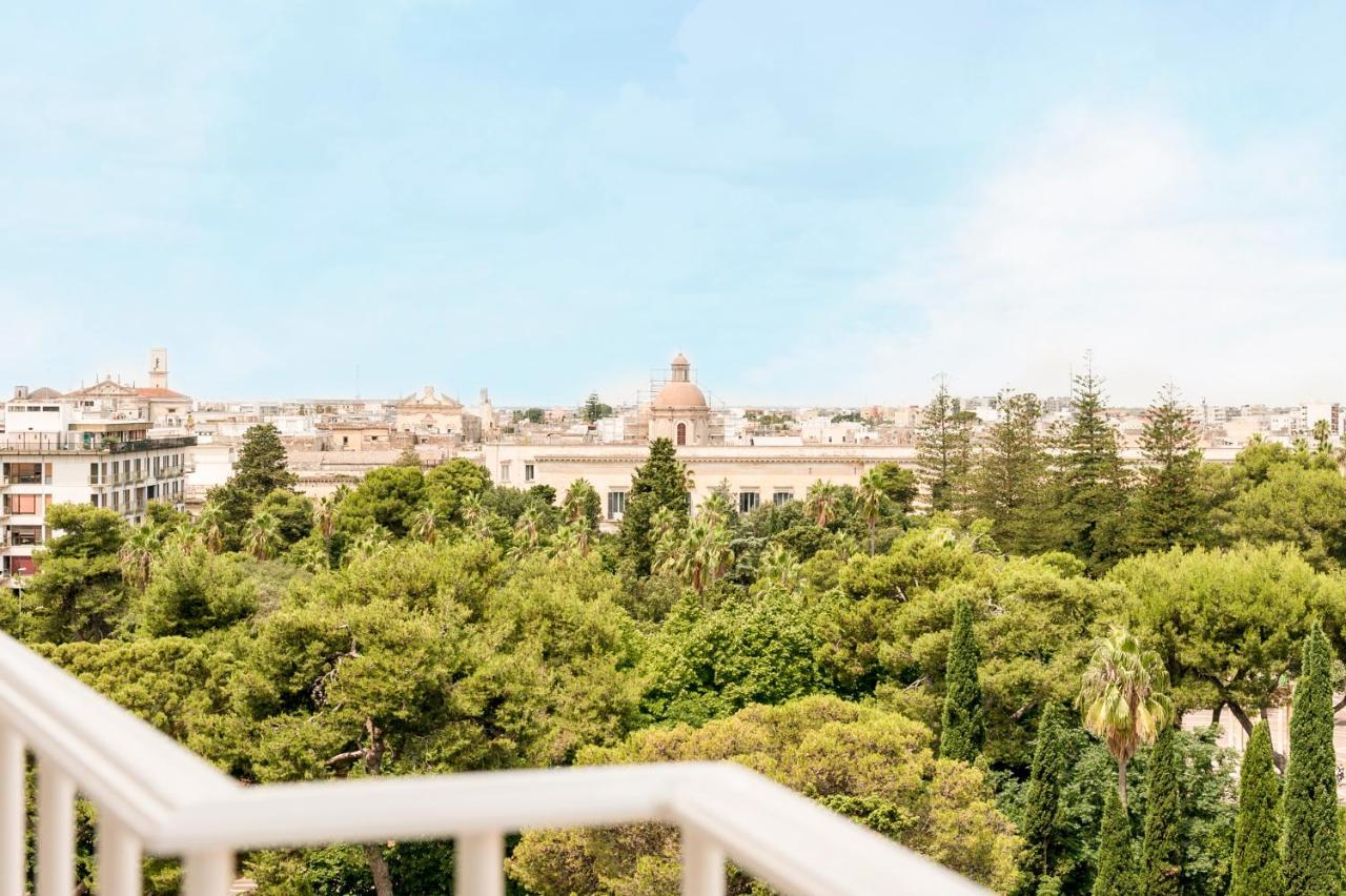 Ultimo Piano B&B Lecce Bagian luar foto
