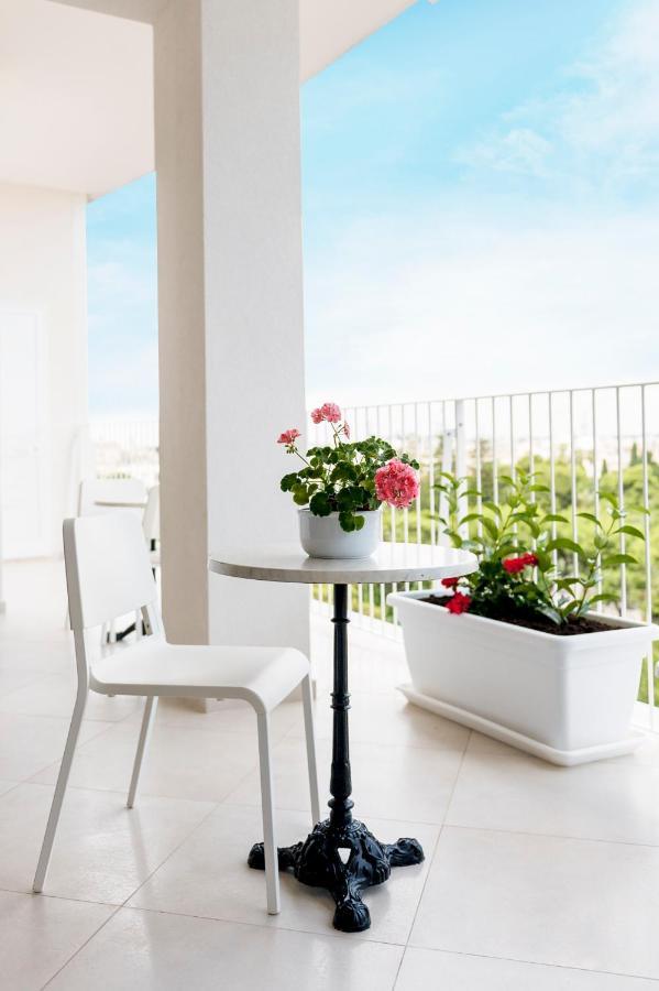 Ultimo Piano B&B Lecce Bagian luar foto