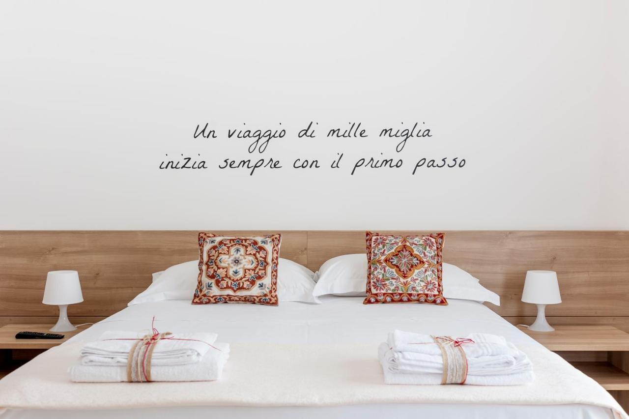 Ultimo Piano B&B Lecce Bagian luar foto