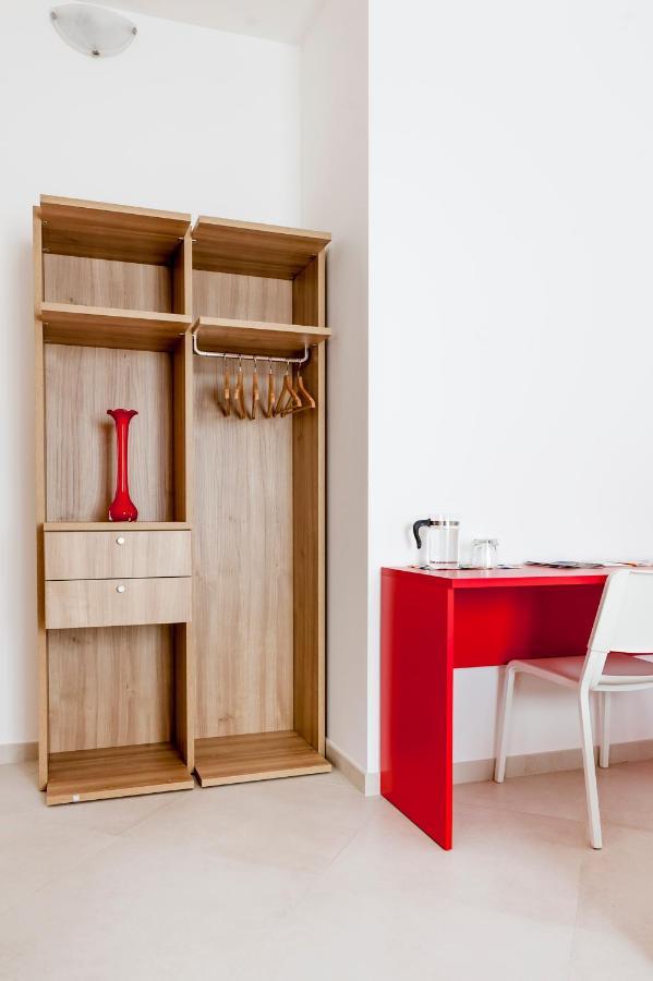 Ultimo Piano B&B Lecce Bagian luar foto